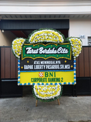 Papan Bunga Duka di Petuk Barunai