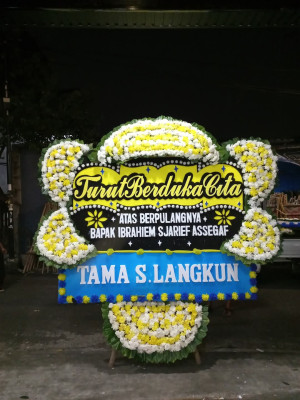 Papan Bunga Duka di Petuk Barunai